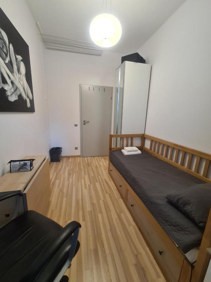 Mieszkanie Wilcza Gyvenimas sodyboje Warsaw